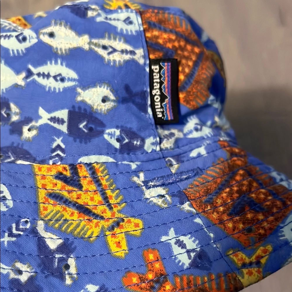 Blue Fish Pattern Bucket Hat - Picture 2 of 4